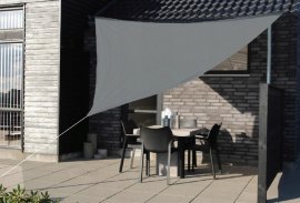 Tenda u obliku trokuta- TUN0464